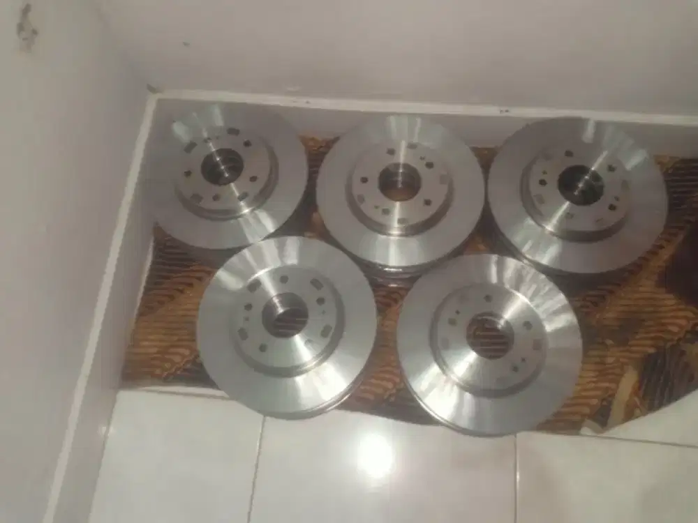 Piringan cakram mitsubisi xpander L300 Dan lainya