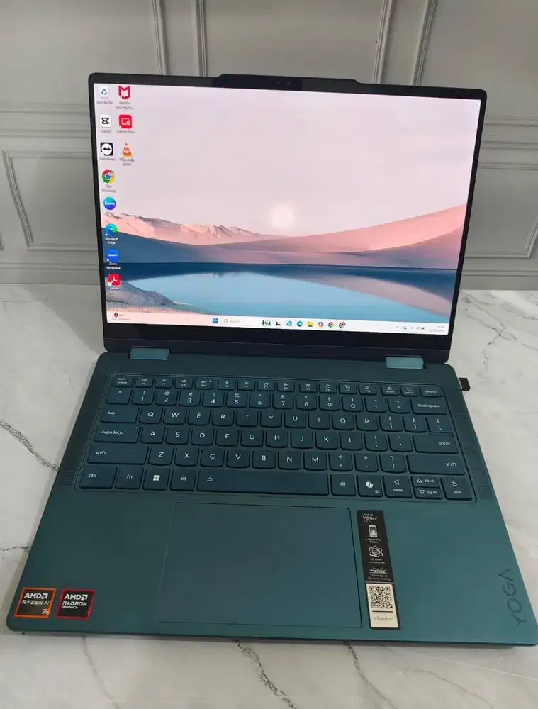 Lenovo Yoga Slim 7 14AKP10 RYZEN AI 7 350H 32GB 1TB 14 2.8K OLED 2025