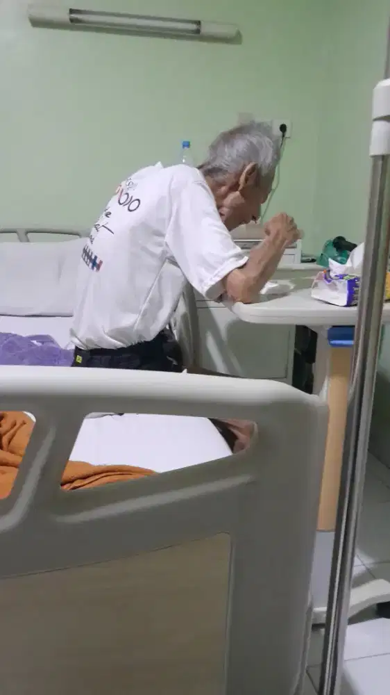 Jasa menunggu di rumah sakit