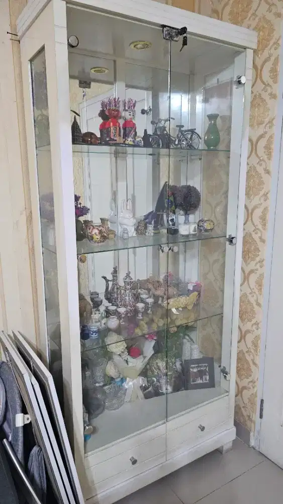 Jual lemari kaca tinggi 200cm