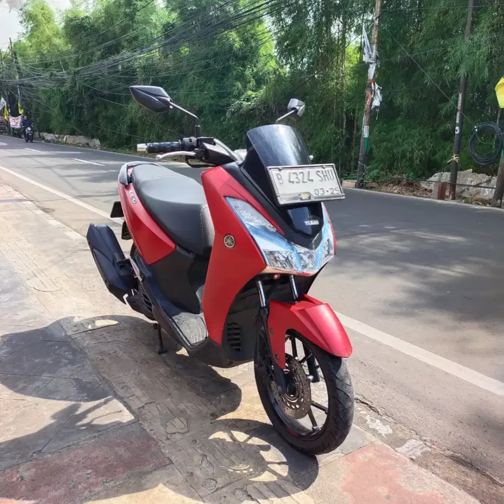 Yamaha LEXi Non ABS 2019 Mesin Aluss Lengkap Bagus