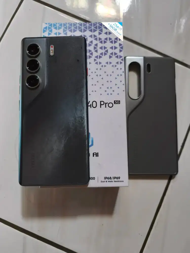 Tecno Camon 40 Pro