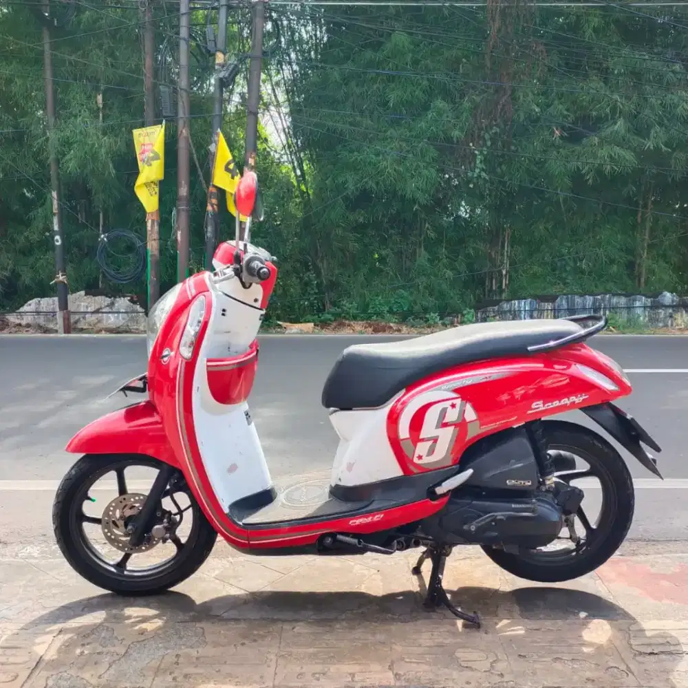 Honda Scoopy ESp 2016 Bagus lengkap Mesin Cakep