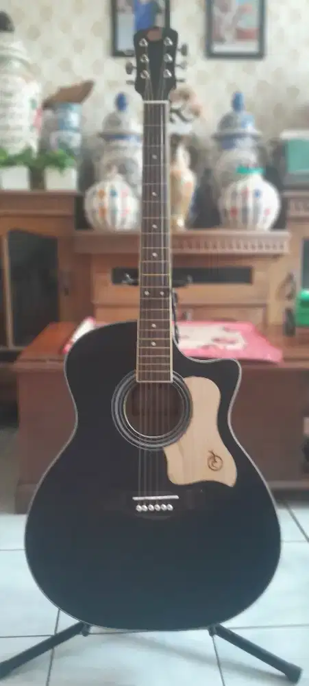 Gitar akustik mandalika Dts series Like new no minus