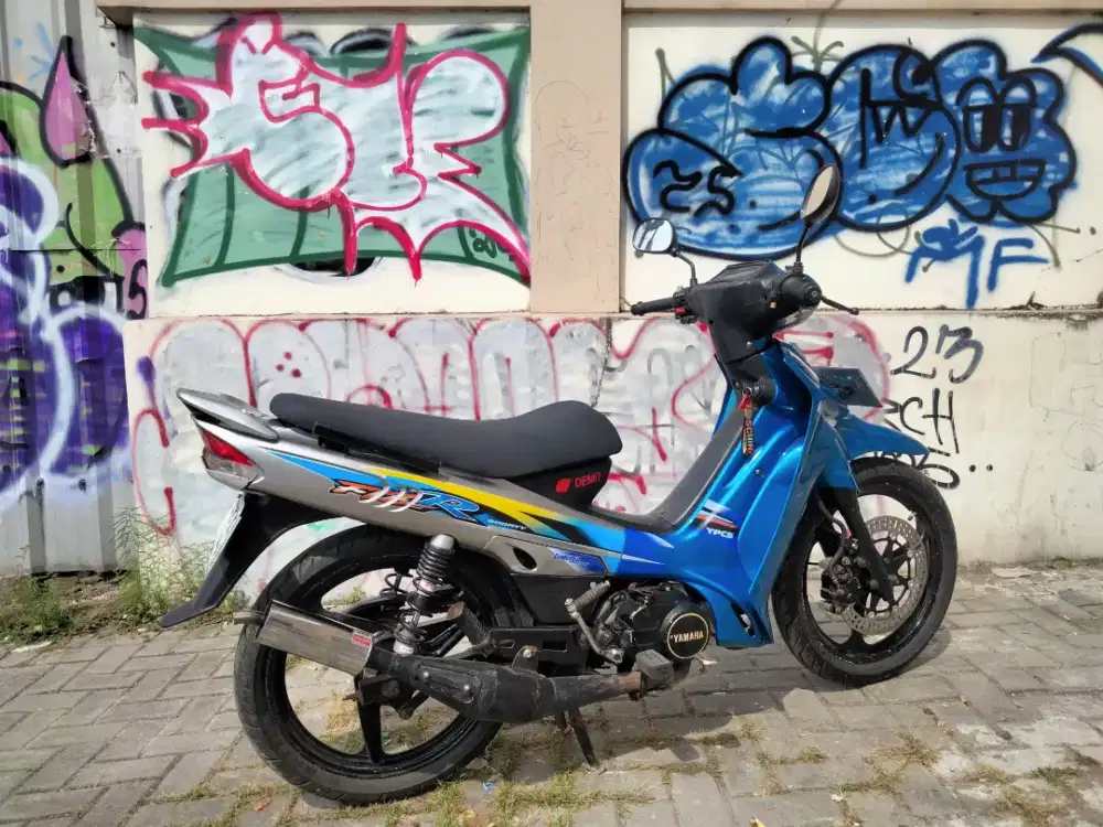 Yamaha F1zr 2000 dual tone