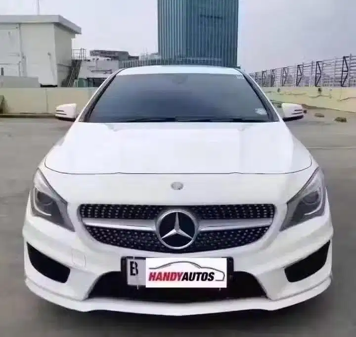Mercedes Benz CLA200 AMG Tahun 2015 Automatic Putih