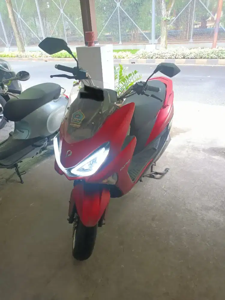 Polytron fox  R merah matte tahun 2024