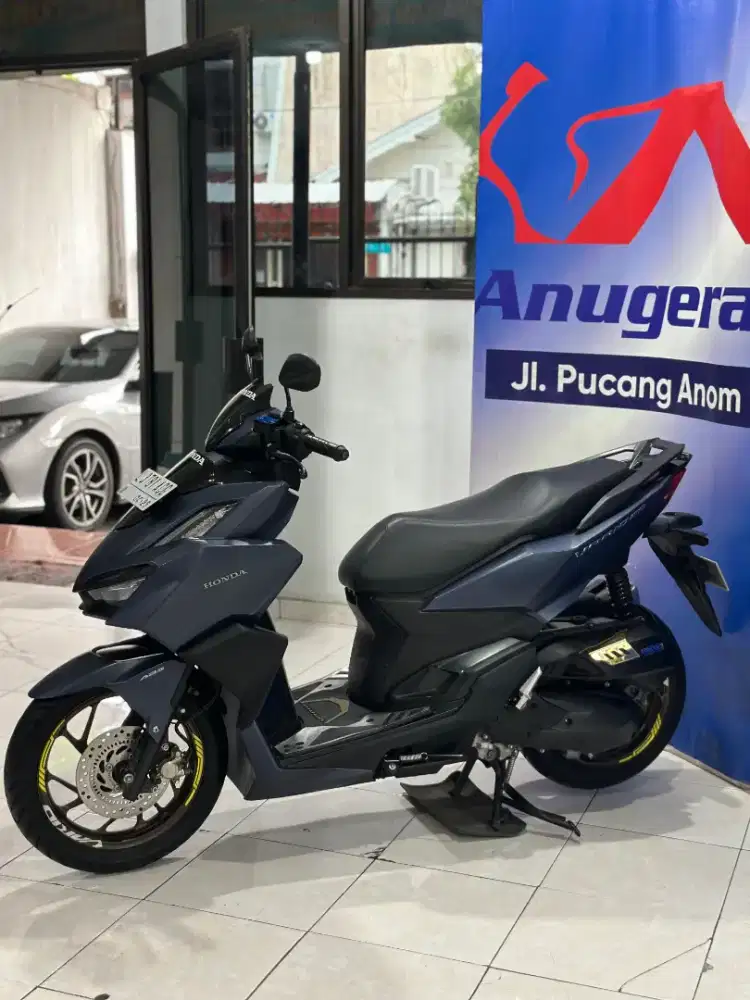 low km Honda New Vario 160 ABS KEYLESS 2024