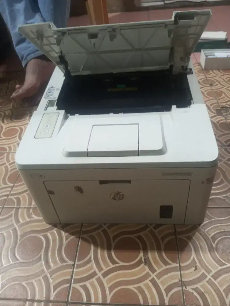 Printer laser jet Pro M203dn.