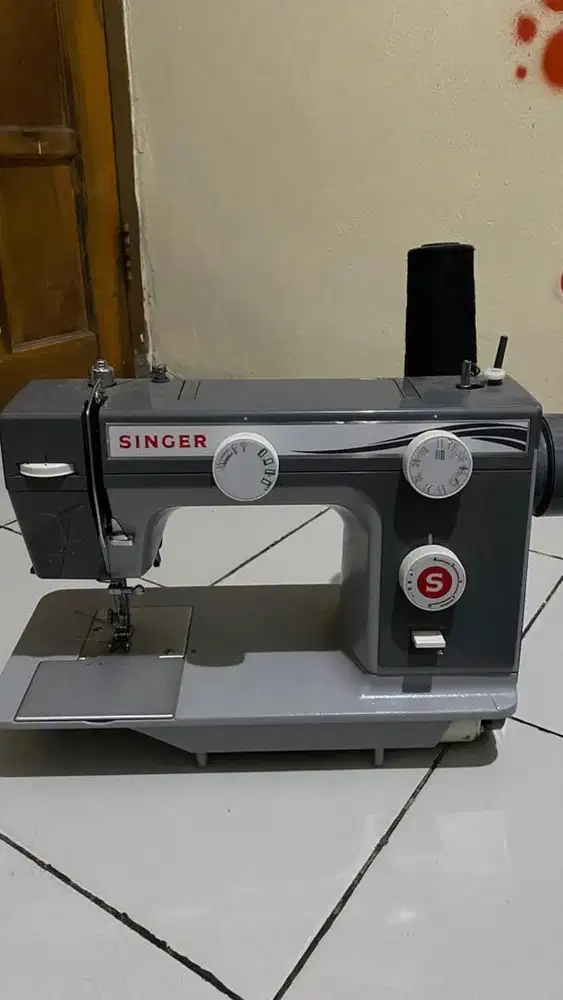 MESIN JAHIT SINGER 984