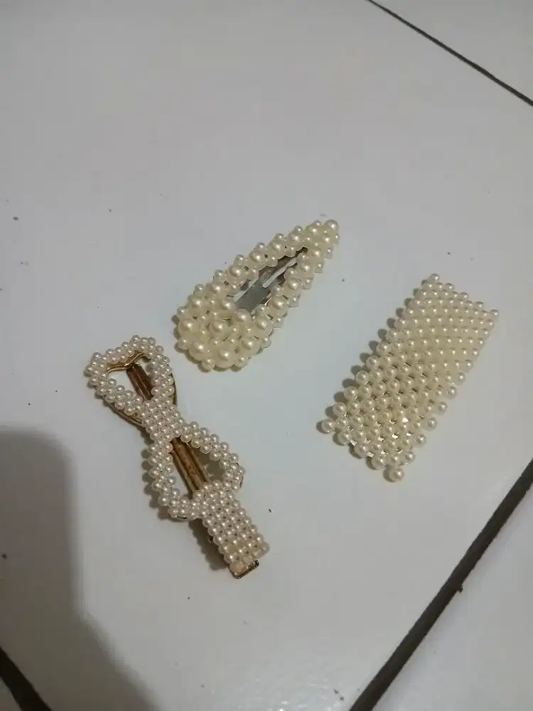 Jepitan Rambut Aesthetic