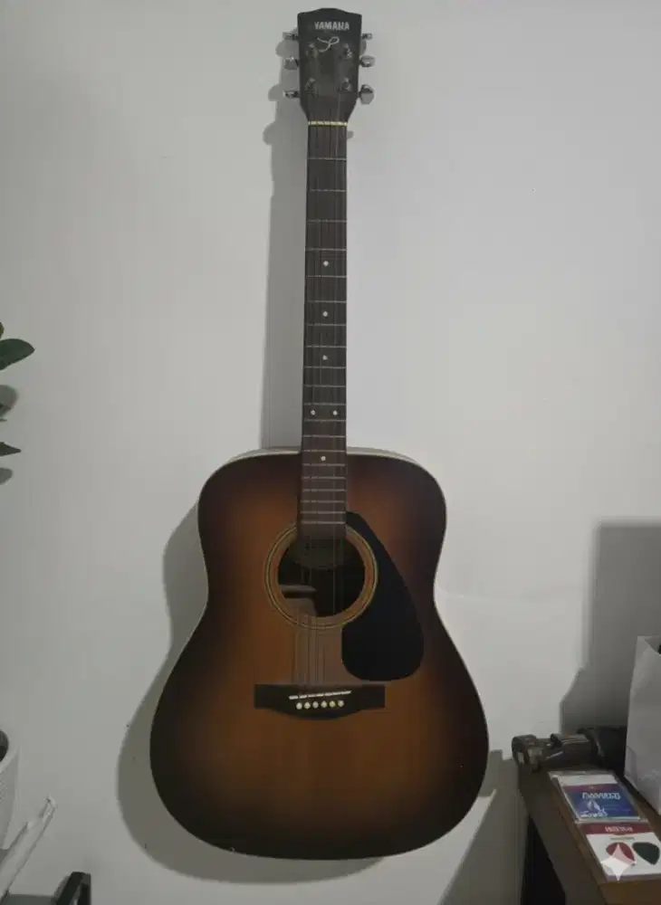 Dijual Cepat! Gitar Akustik YAMAHA F360 BTS Ori