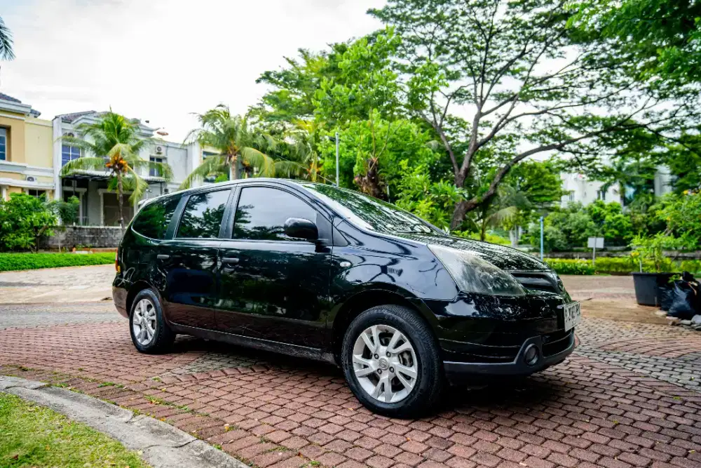 Nissan Grand Livina 1.5 SV 2012 Low Km 99RB Ori