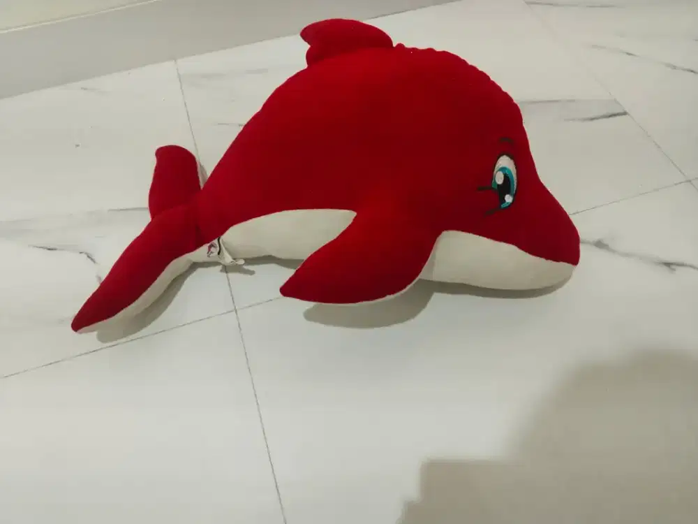 Boneka lumba lumba merah - HSC 2025