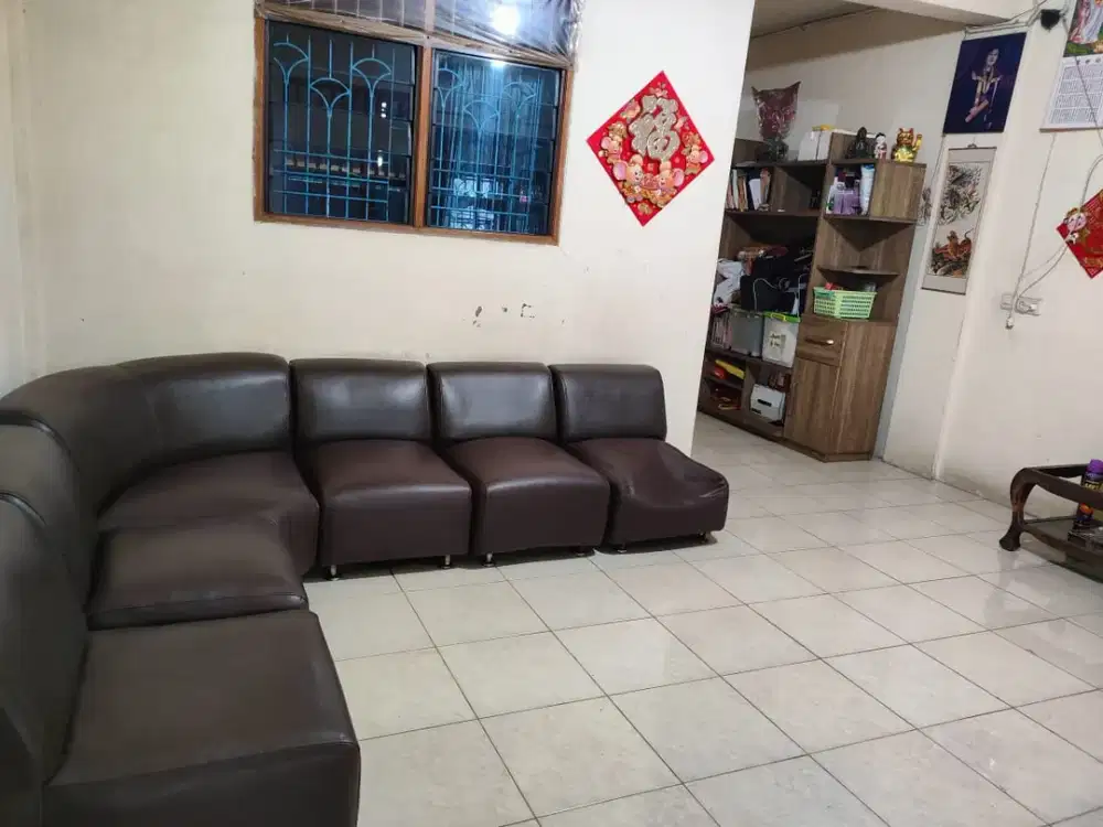 Dijual Rumah 2.5 LT di Jelambar Selatan Uk.5x20m2 Harga Bisa Nego