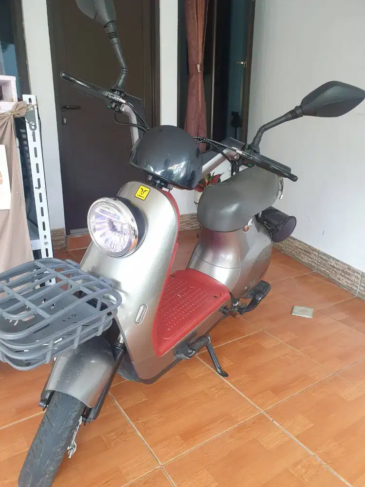 Sepeda Listrik Uwinfly R8P