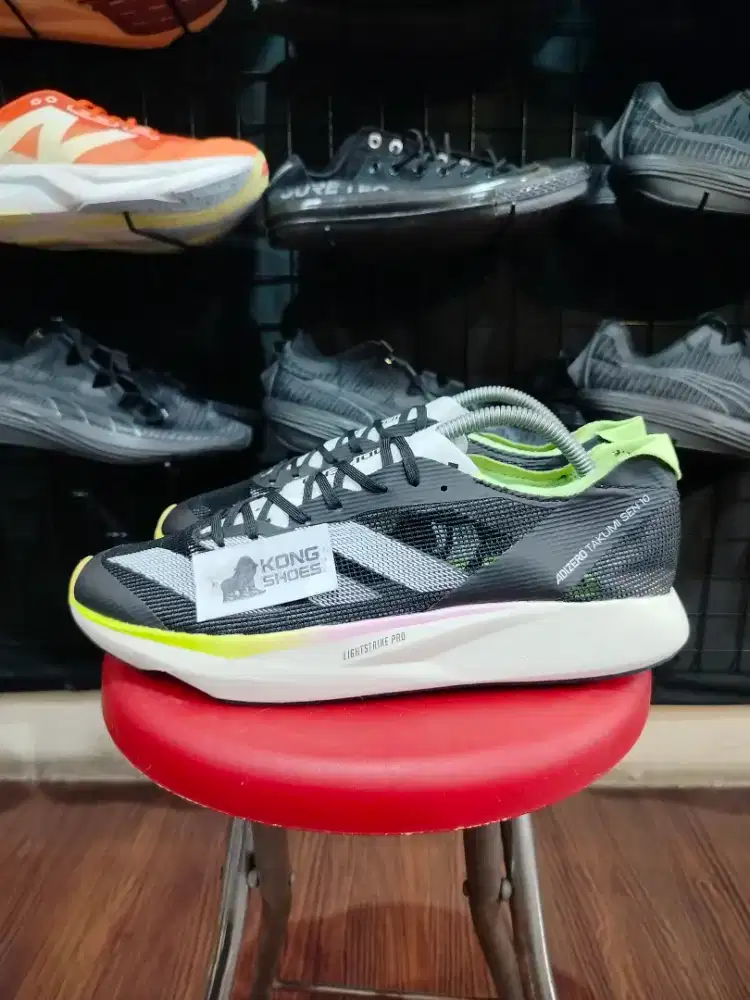 SEPATU ADIZERO TAKUMI SEN 10 BLACK WHITE GREEN