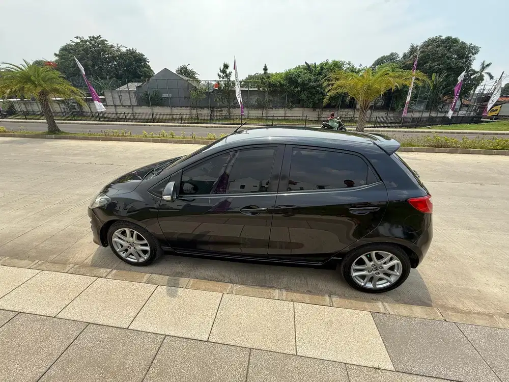 Mazda 2 2013 Bensin