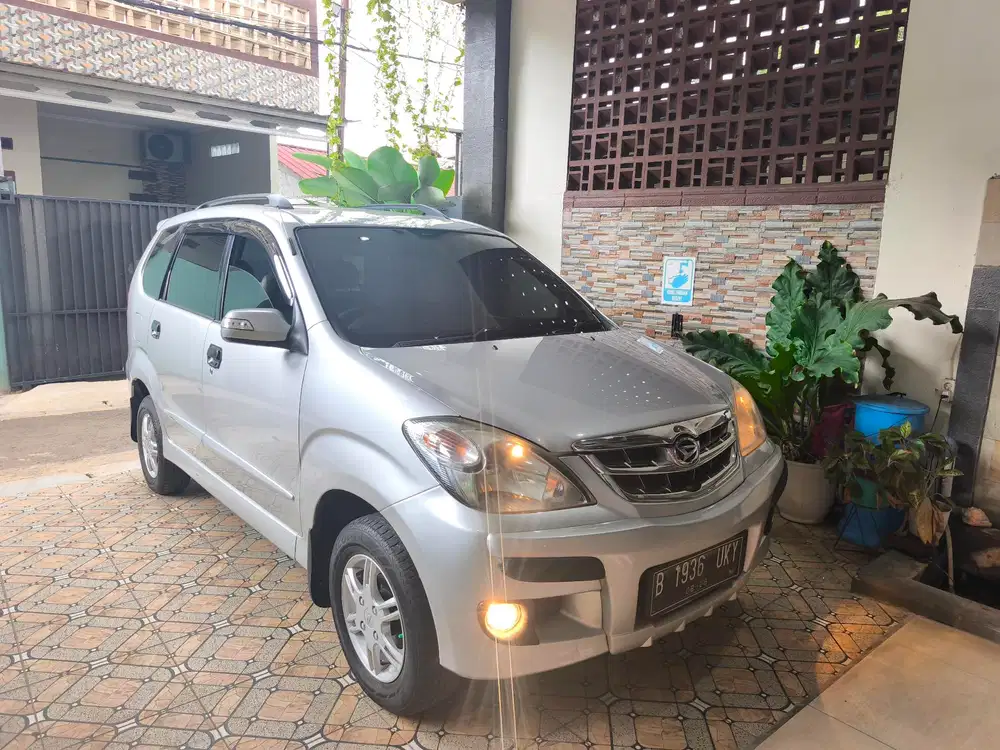 Xenia Xi Sporty 1.3 2011 Manual
