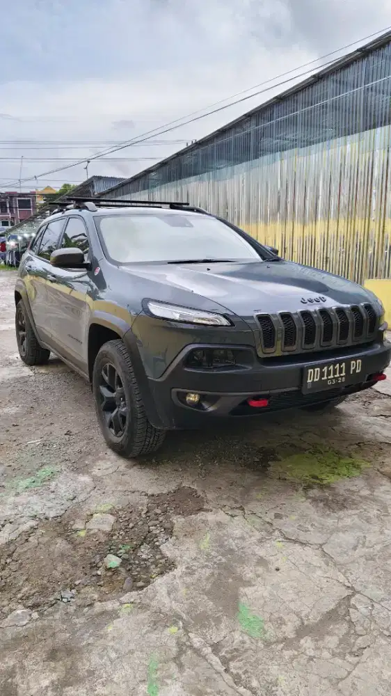 Jeep Cherokee Trailhawk 4x4 Thn 2015