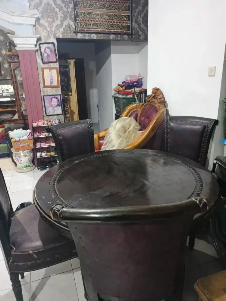 Meja makan jati kursi 4 bulat