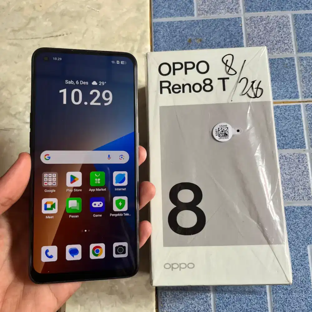Oppo Reno 8T Hitam 8/256GB
