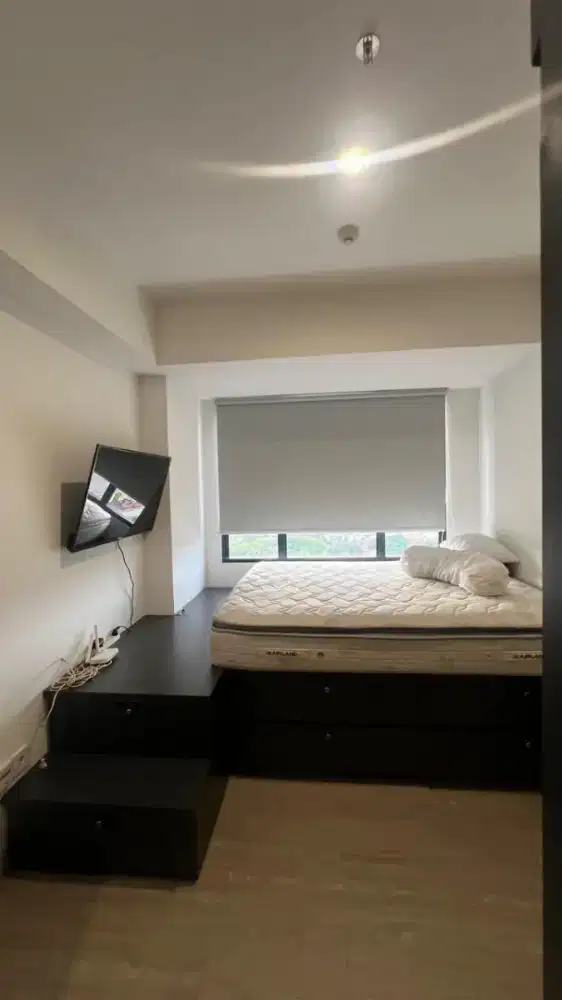 Di Sewakan 1 unit apartemen siap huni collins boulevard serpong