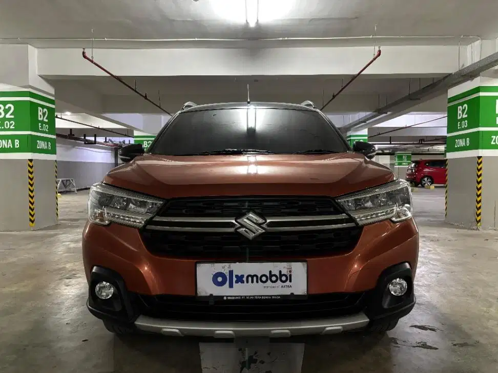 DP MURAH Suzuki XL7 1.5 Alpha Bensin-AT 2022 Oranye CKZAB