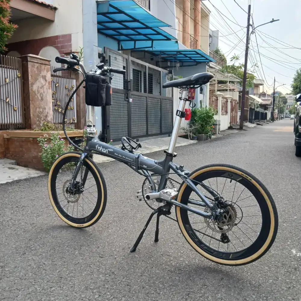 Sepeda Fnhon Blast  abu - abu metalic