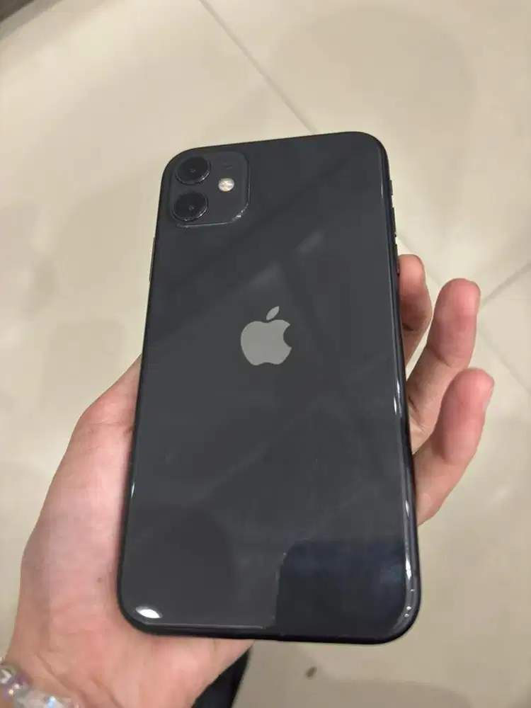 iPhone 11 128gb / 3.5 jt (nego)