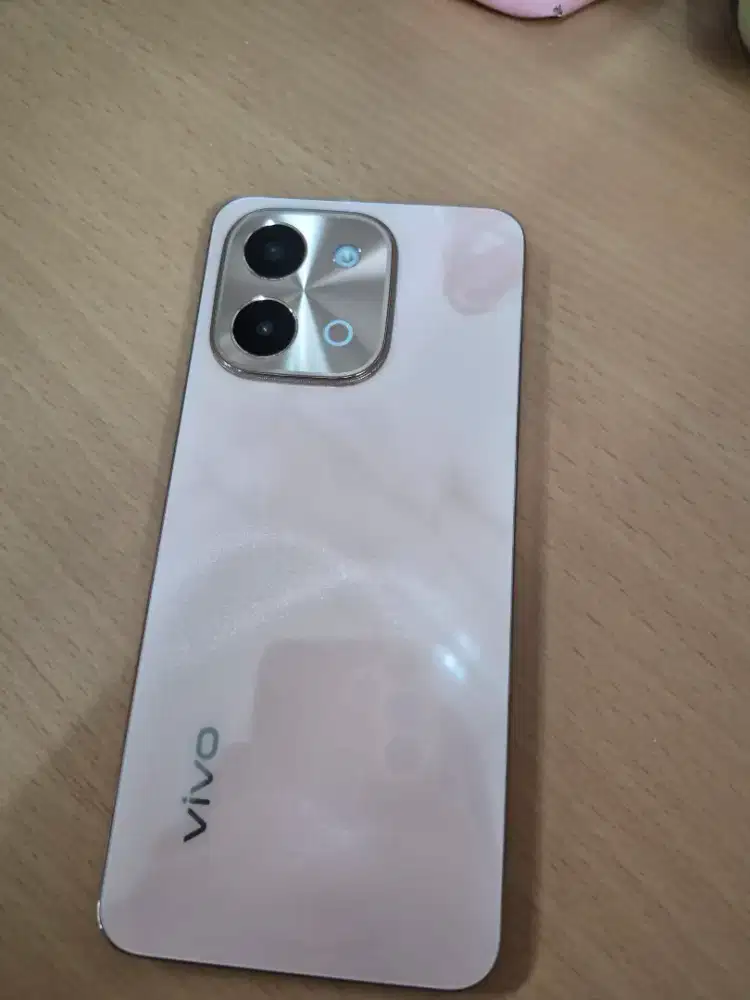 Vivo y28 second