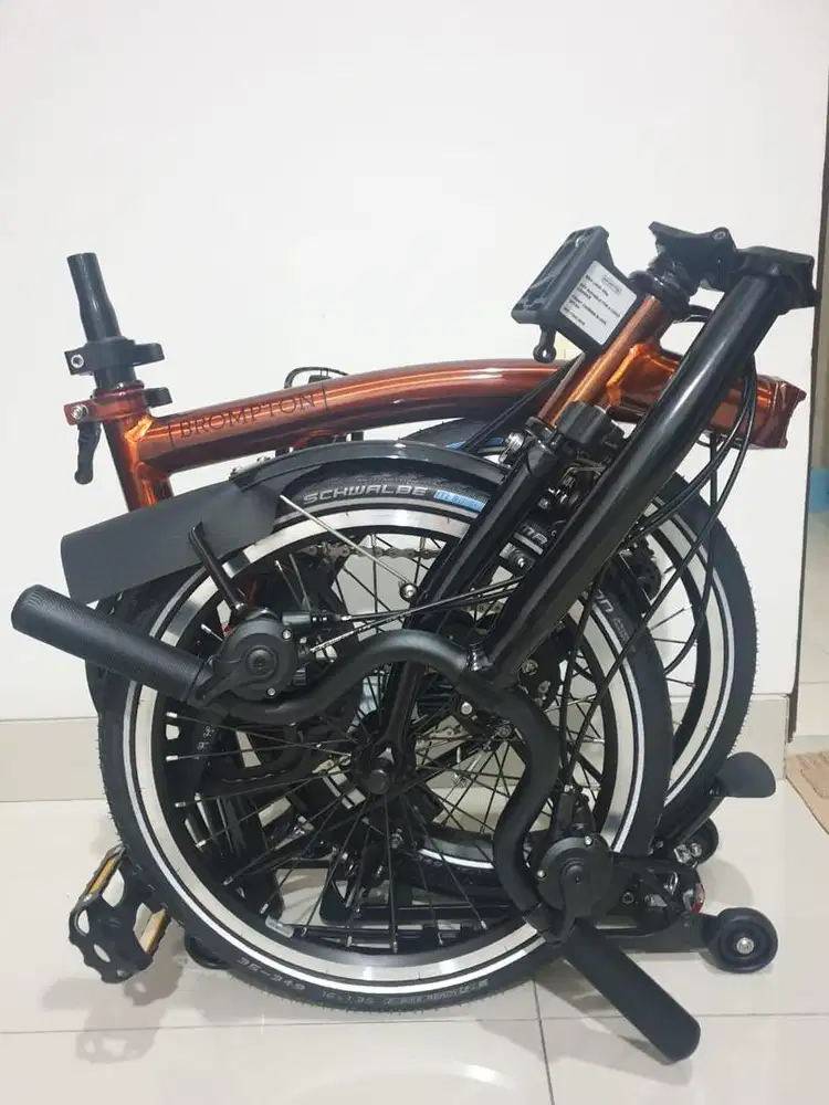 Brompton Flame Lacquer M6R Black Edition
