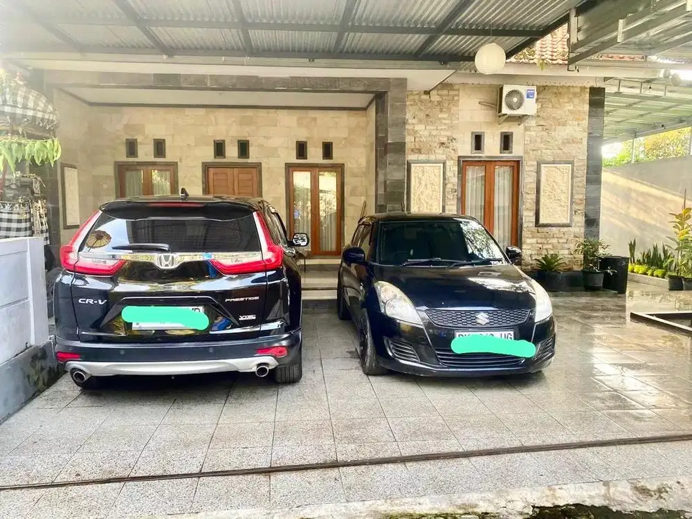 Di Jual Rumah semi villa