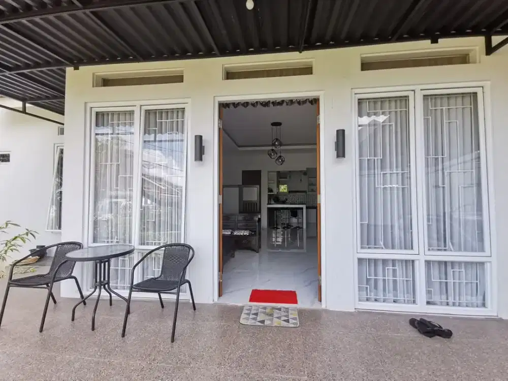 Dijual rumah baru bagus fully furnished Pondok Aren Tangerang SHM luas 235 m2