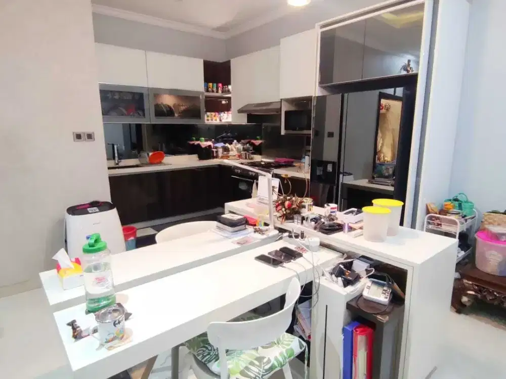 Dijual Rumah Nyaman 7x18 di Taman Villa Meruya