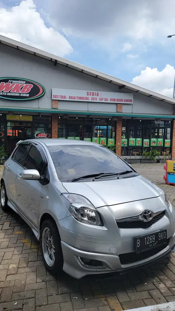 Toyota Yaris 2010 Bensin