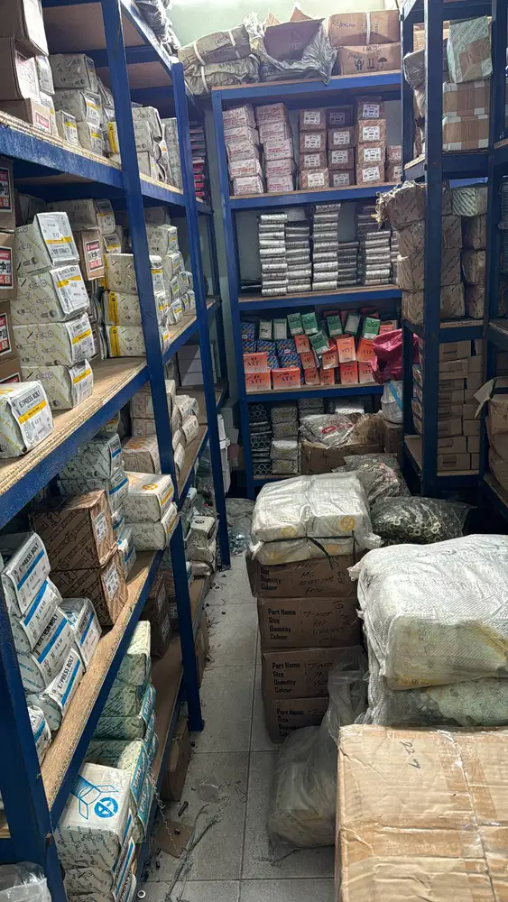 Lowongan kerja Bagian Penyiapan barang dan packing online laki cowo