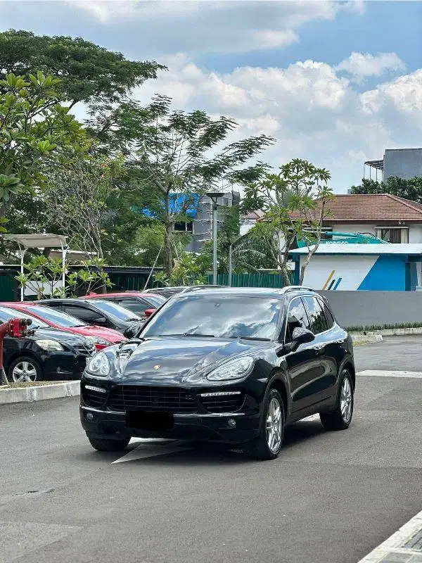 PORSCHE CAYENNE 3.6 V6 Pemakaian 2013 Tgn 1 dari Baru