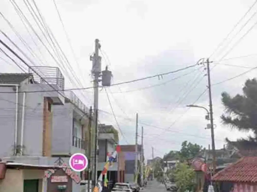 Tanah dan bangunan semakin kusumanegara dekat jln raya