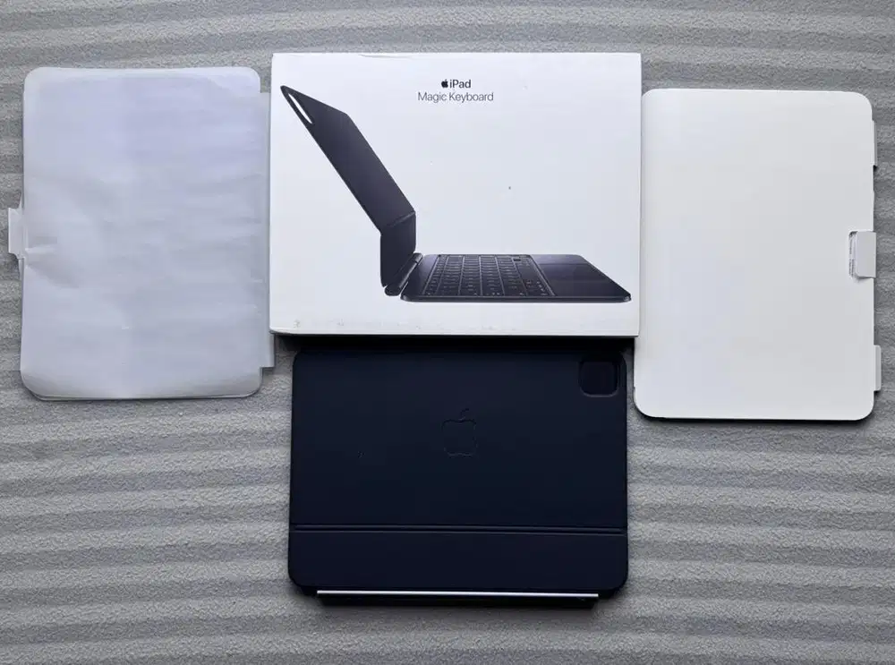 Apple iPad Pro M4 Magic Keyboard