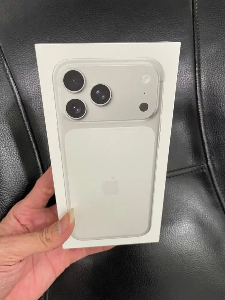 Iphone 17 pro max 256gb silver