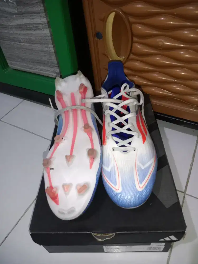 Sepatu bola f50 adidas tier pro dibawah elite size 44,5