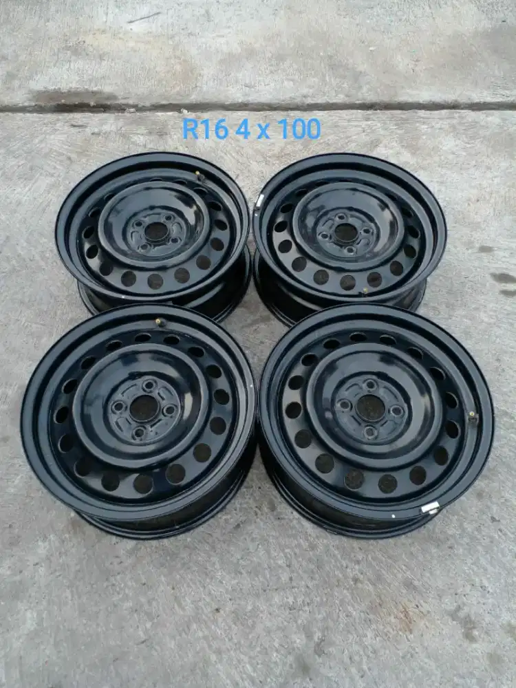 Oem kaleng DAIHATSU ROCKY R16 pcd 4 x 100 lebar 6 offset -/+ 40