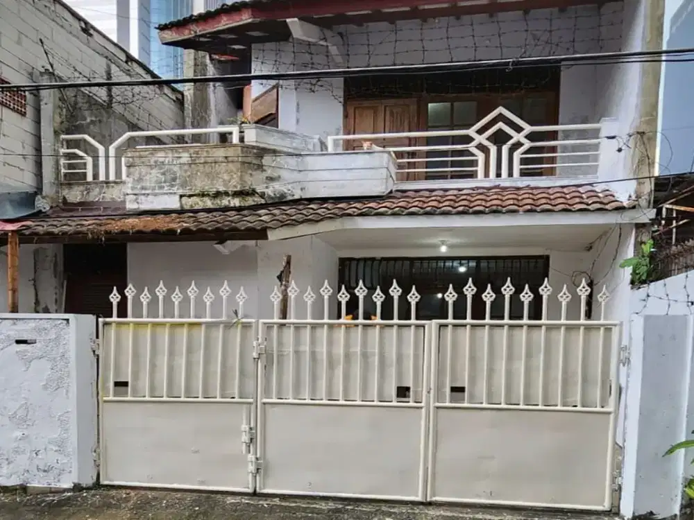Rumah 2 lantai di Bendungan Hilir, Jakarta Pusat.