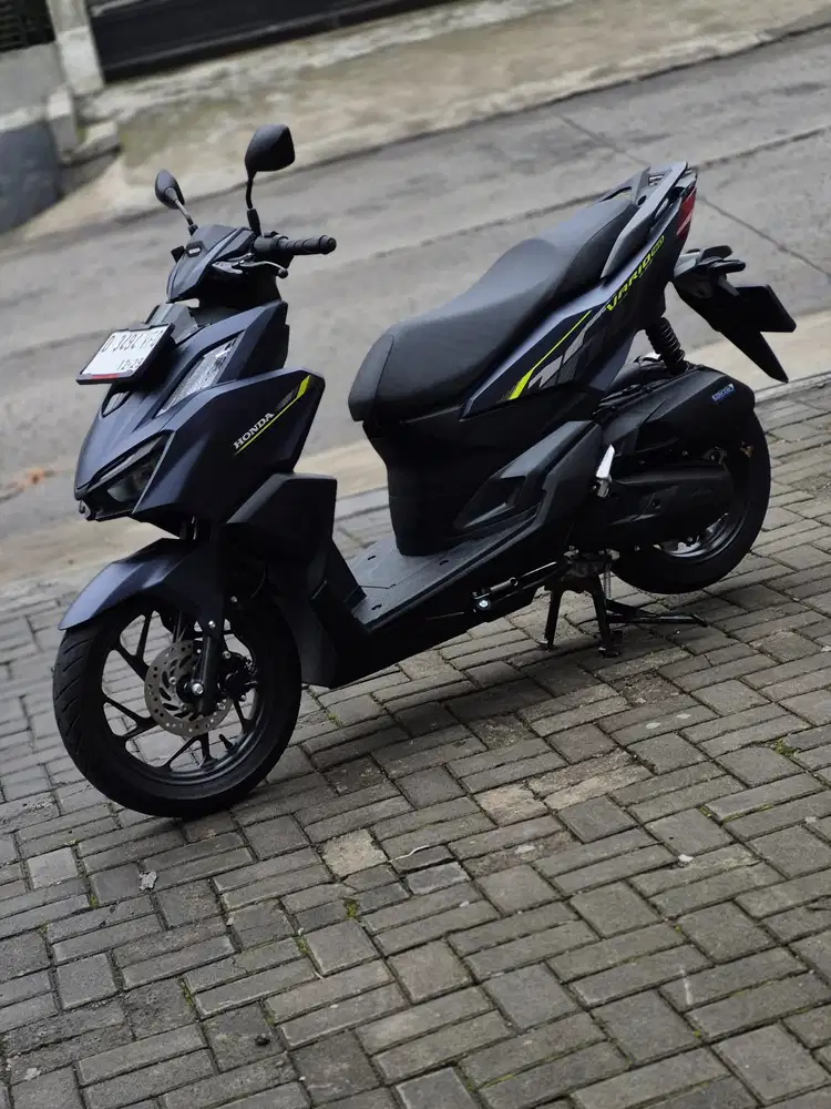 HONDA VARIO 160 CBS 2024 KM 14RB DP HANYA 1.5JT