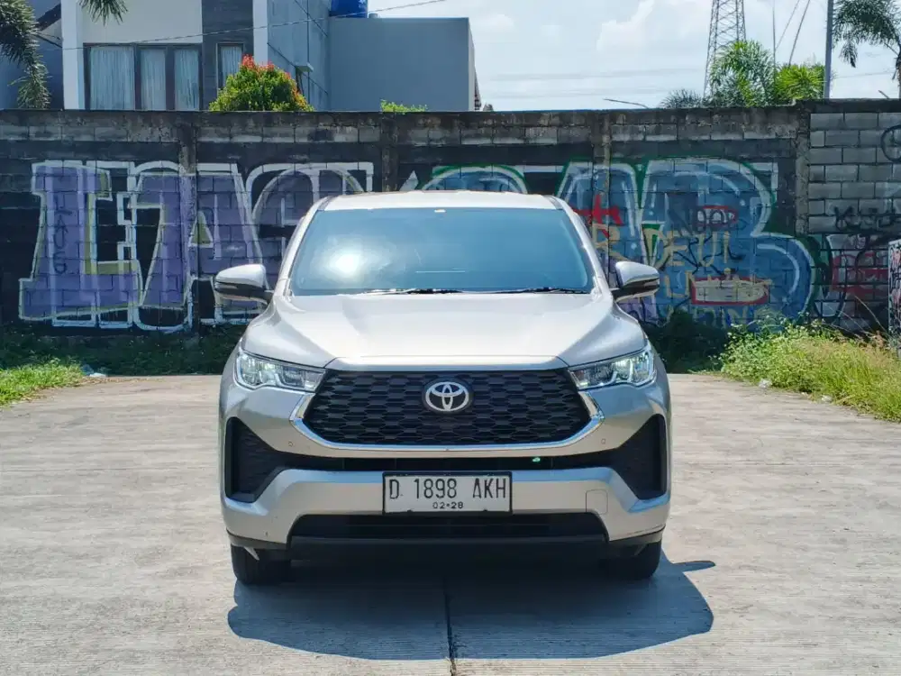 TOYOTA: KIJANG INNOVA ZENIX V 2.0 MATIC 2022