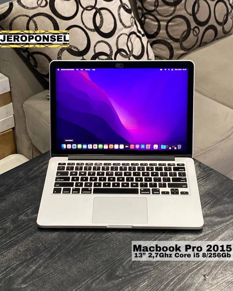 MACBOOK PRO RETINA 2015 8/256GB CC RENDAH MULUS LIKE A NEW