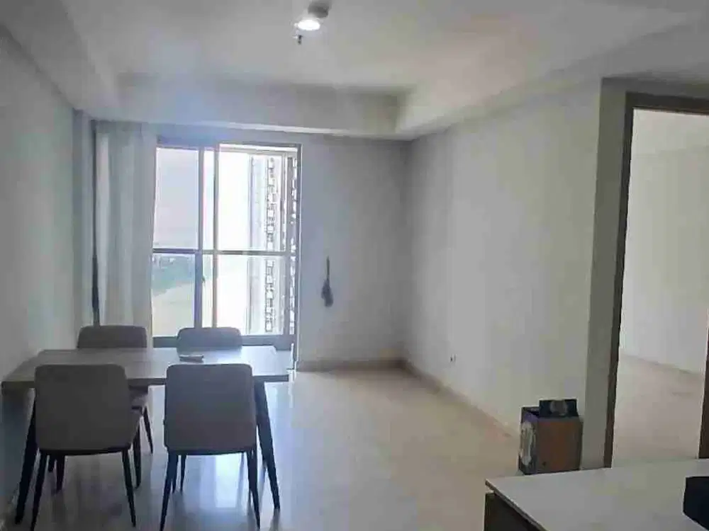 Sewa Apartemen gold coast PIK 3bedroom, semi furnish