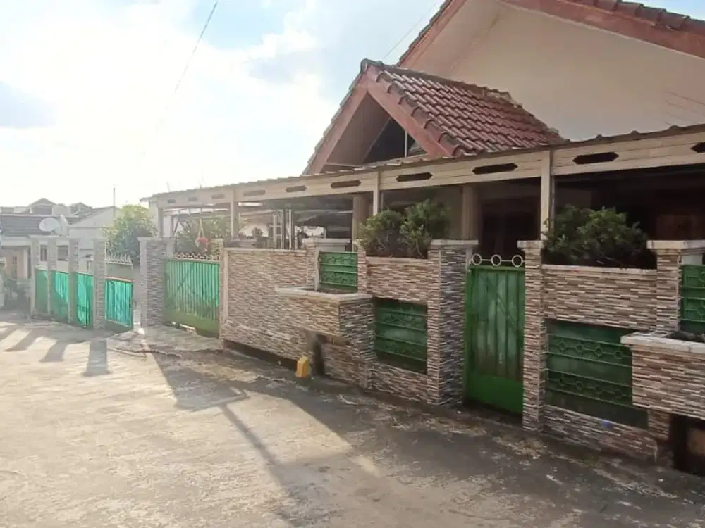 DIJUAL RUMAH MEWAH HALAMAN LUAS DEKAT GRIYA AGUNG DEMANG PALEMBANG