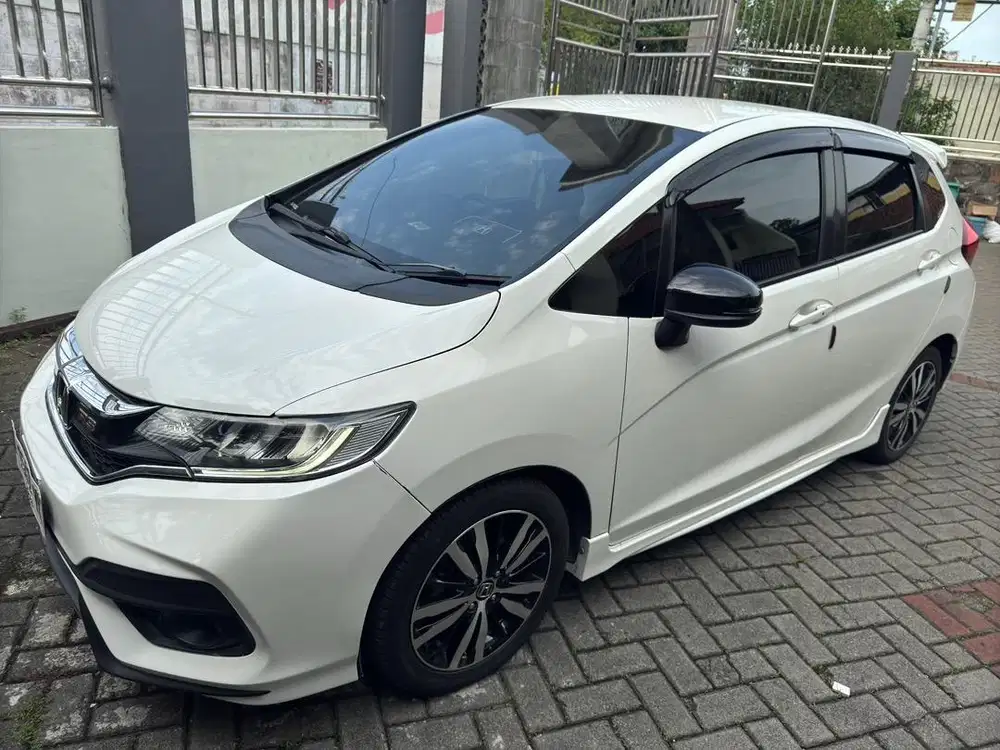 jual jazz RS warna putih tahun 2018